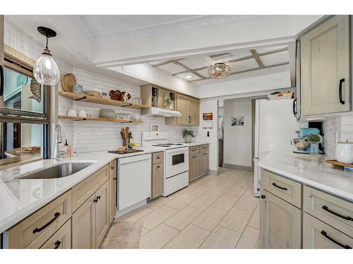 801 E 5th Street Englewood FL 34223 - Rock Creek A4650000 image28