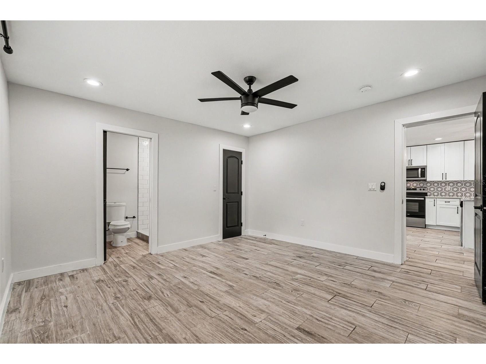 801 E Baker Street Tampa FL 33603 TB8526536 image23