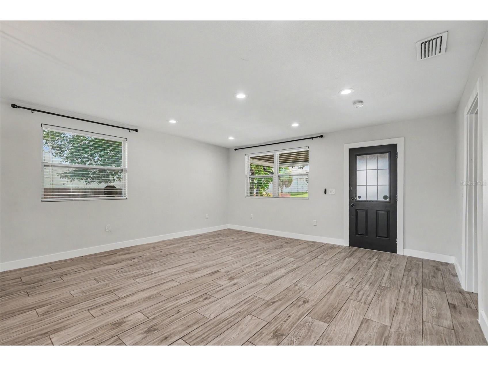 801 E Baker Street Tampa FL 33603 TB8526536 image7