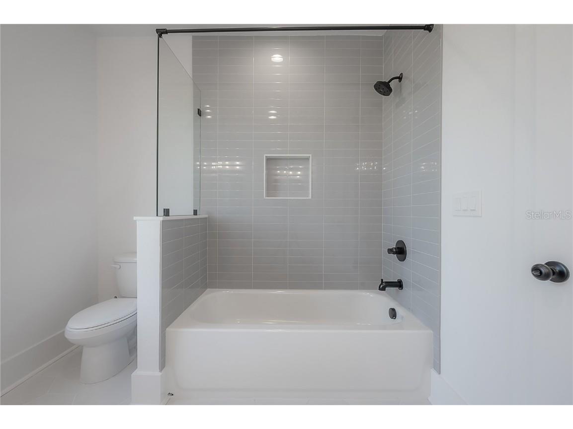 801 E North Street Tampa FL 33604 TB8450088 image48