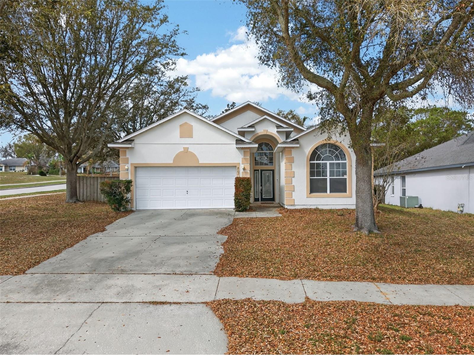 801 High Pointe Circle Minneola FL 34715 O6388047 image1