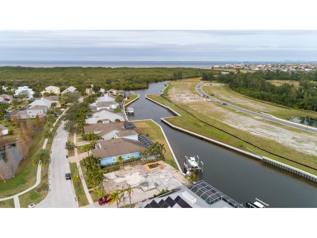 801 Islebay Drive Apollo Beach FL 33572 T3426582 image1