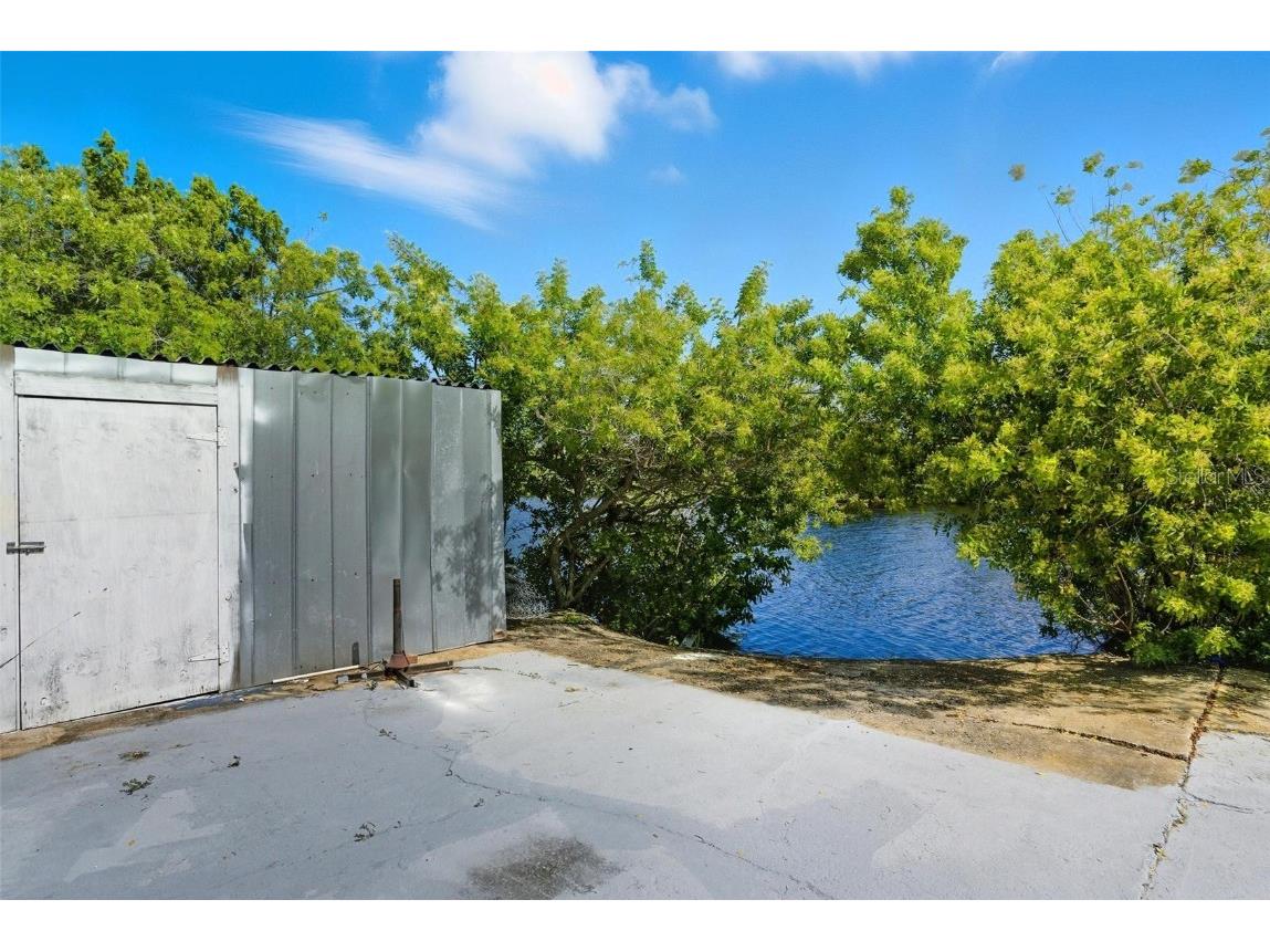 801 N Beach Street Daytona Beach FL 32114 FC312985 image16