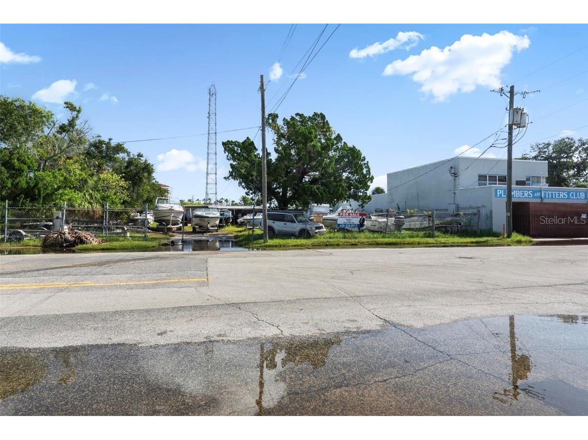 801 N Beach Street Daytona Beach FL 32114 FC312985 image57