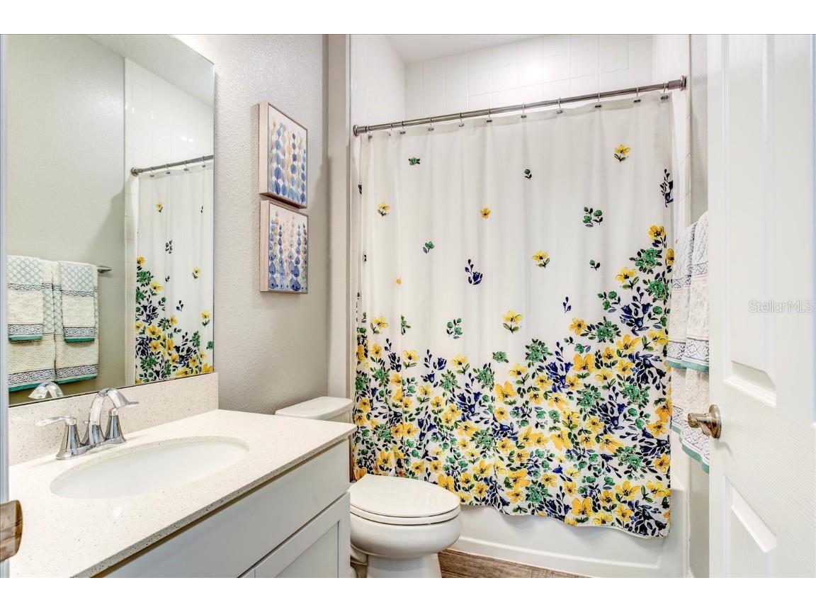 801 Riviera Bella Drive, Debary, FL, 32713 MLS V4936764 Edina Realty