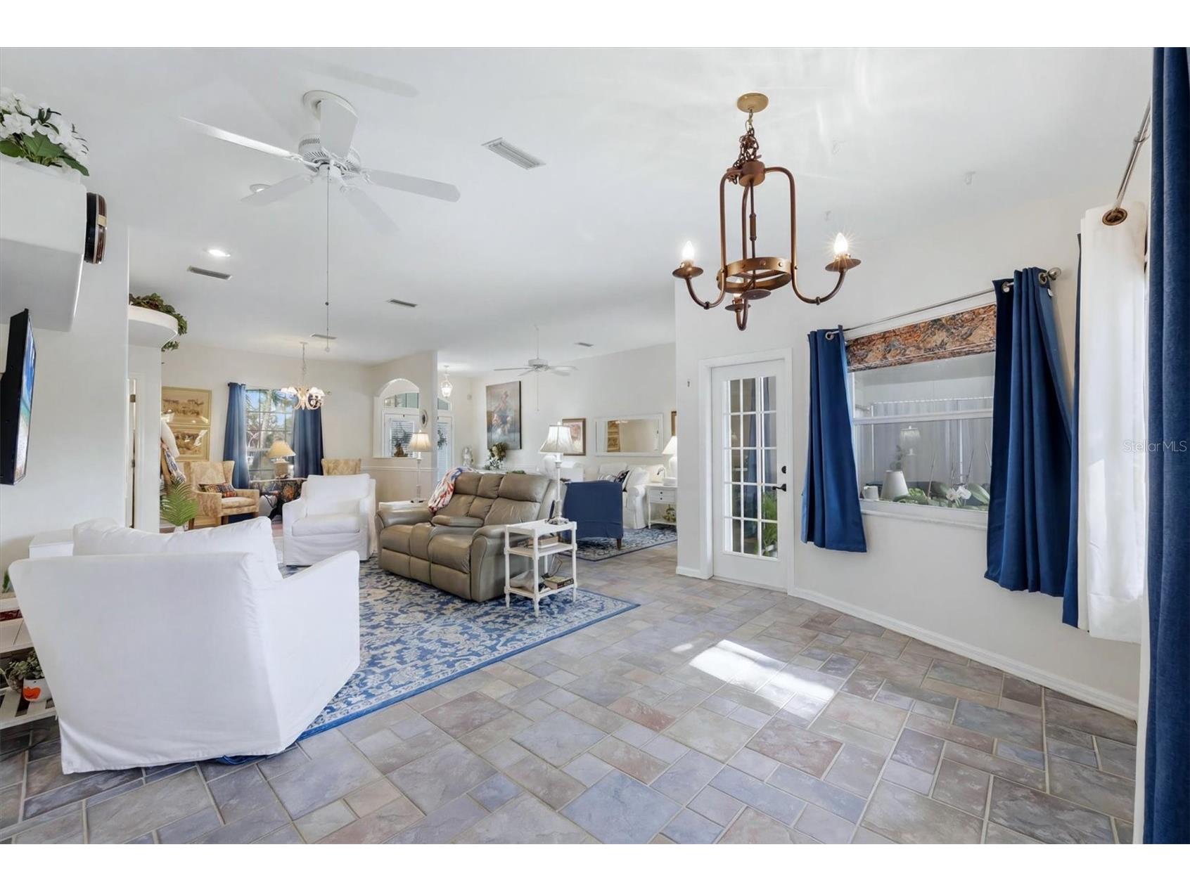 801 Rotonda Circle Rotonda West FL 33947 - ROTONDA D6148026 image10