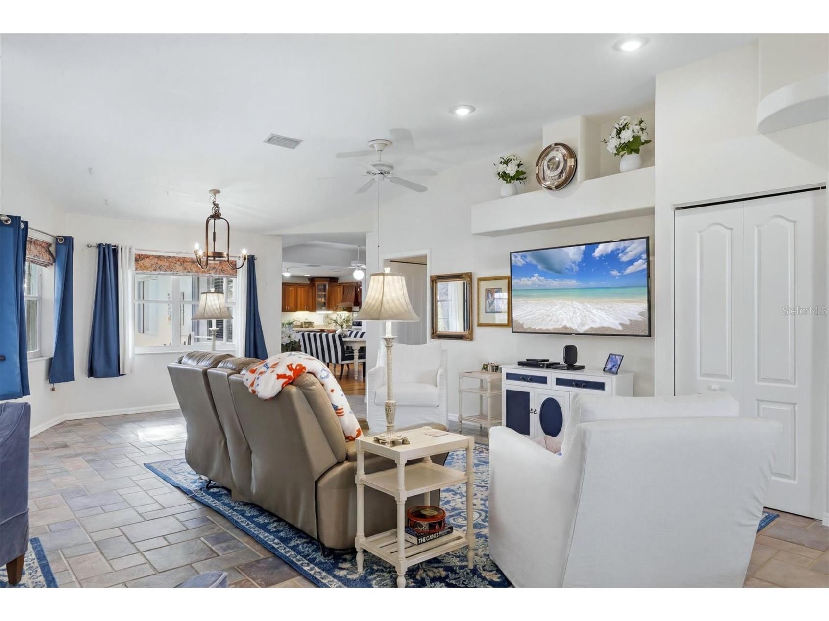 801 Rotonda Circle Rotonda West FL 33947 - ROTONDA D6148026 image8