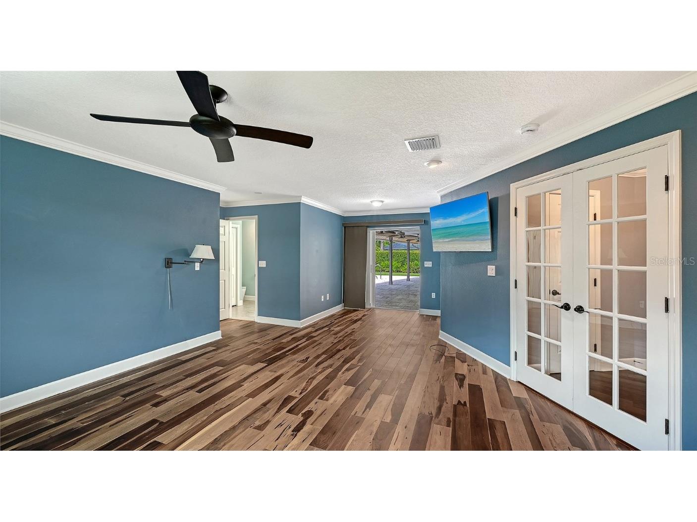 8010 Conservatory Drive Sarasota FL 34243 A4673942 image19