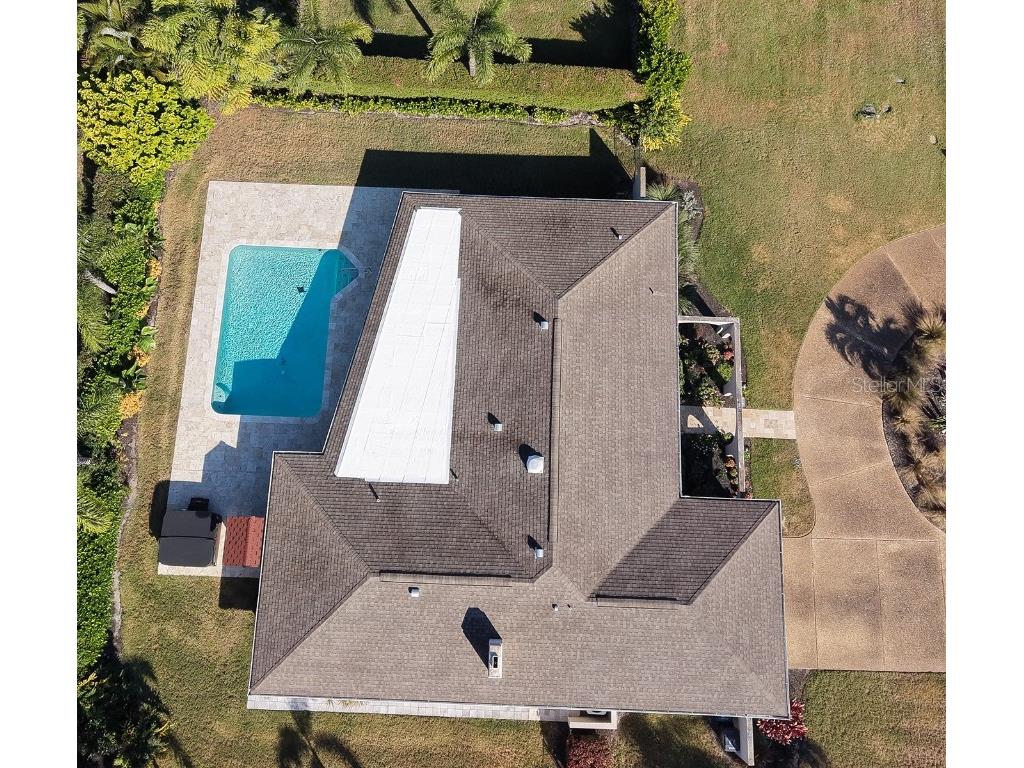 8010 Conservatory Drive Sarasota FL 34243 A4673942 image2