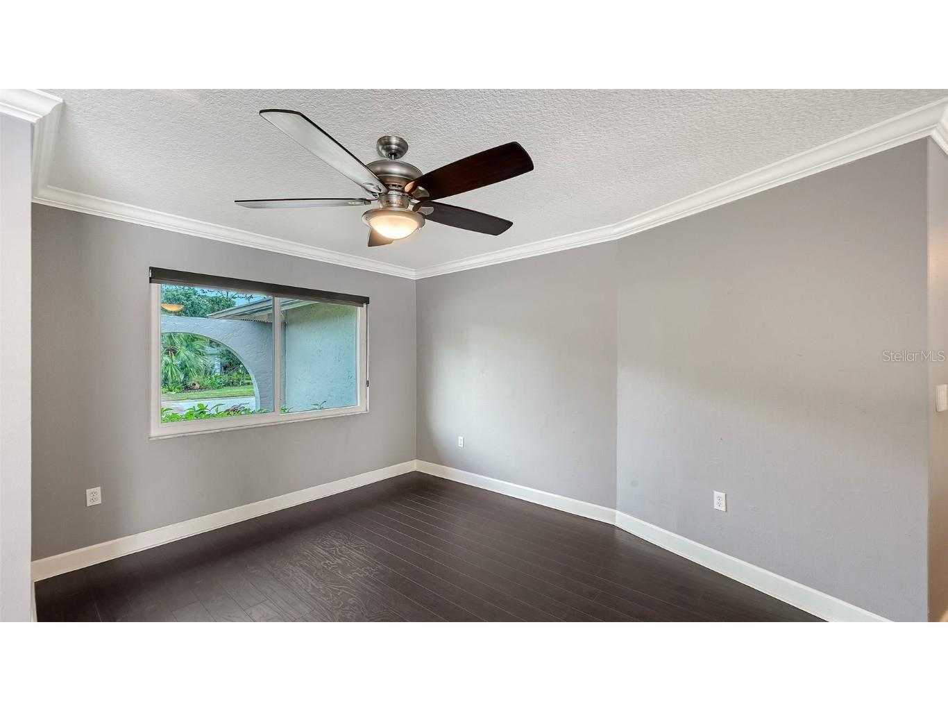 8010 Conservatory Drive Sarasota FL 34243 A4673942 image29