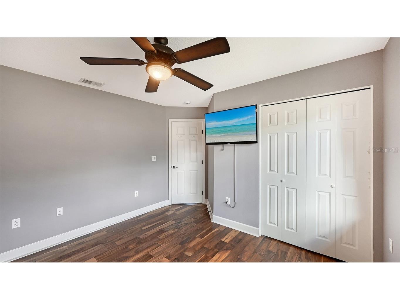 8010 Conservatory Drive Sarasota FL 34243 A4673942 image30