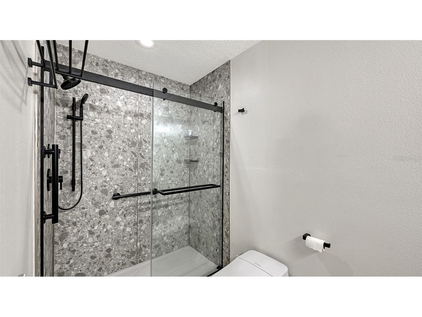 8010 Conservatory Drive Sarasota FL 34243 A4673942 image32