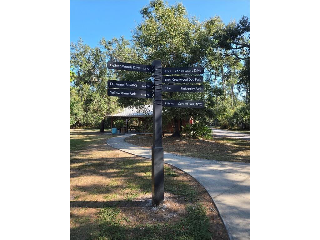 8010 Conservatory Drive Sarasota FL 34243 A4673942 image46