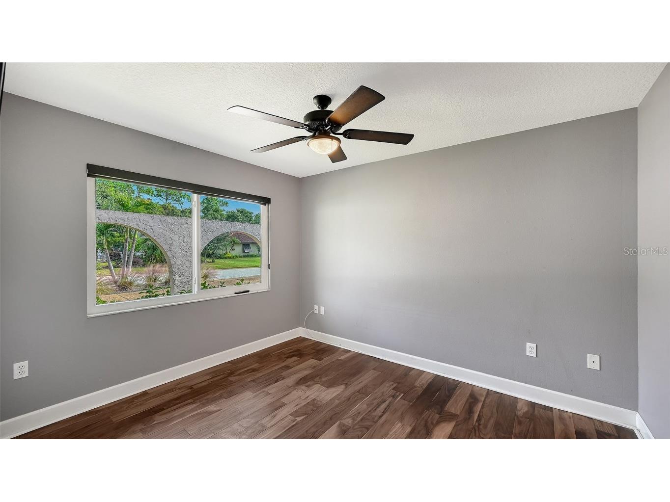 8010 Conservatory Drive Sarasota FL 34243 A4673942 image55