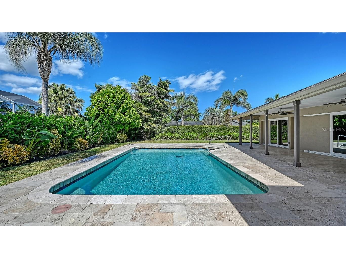 8010 Conservatory Drive Sarasota FL 34243 A4673942 image57