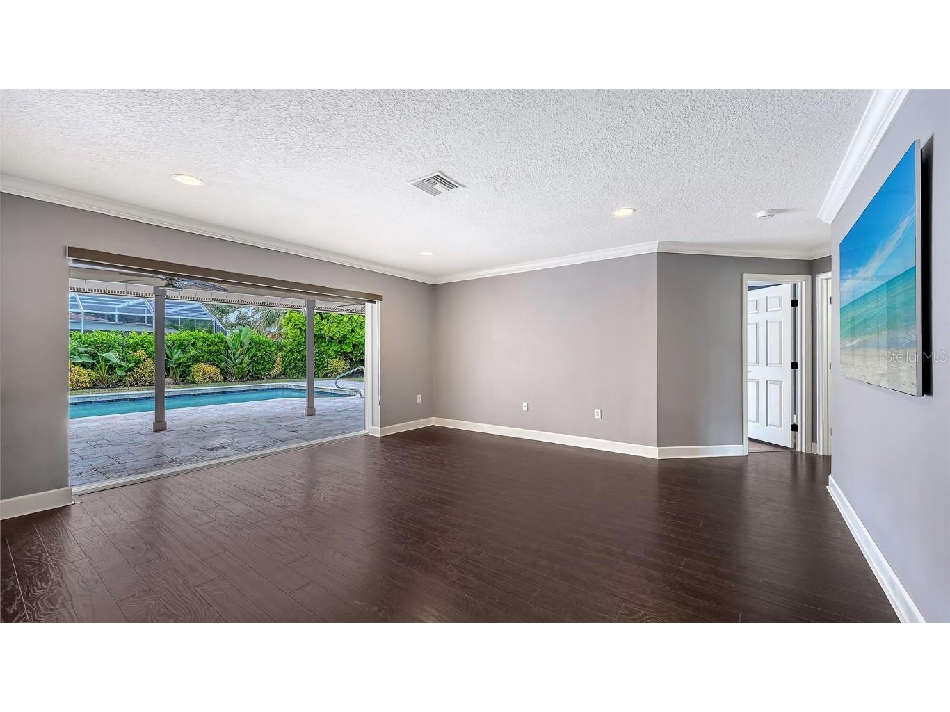 8010 Conservatory Drive Sarasota FL 34243 A4673942 image8