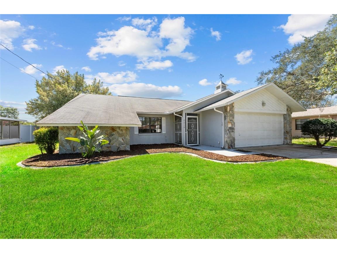 8010 Mohawk Trail Spring Hill FL 34606 T3508213 image1
