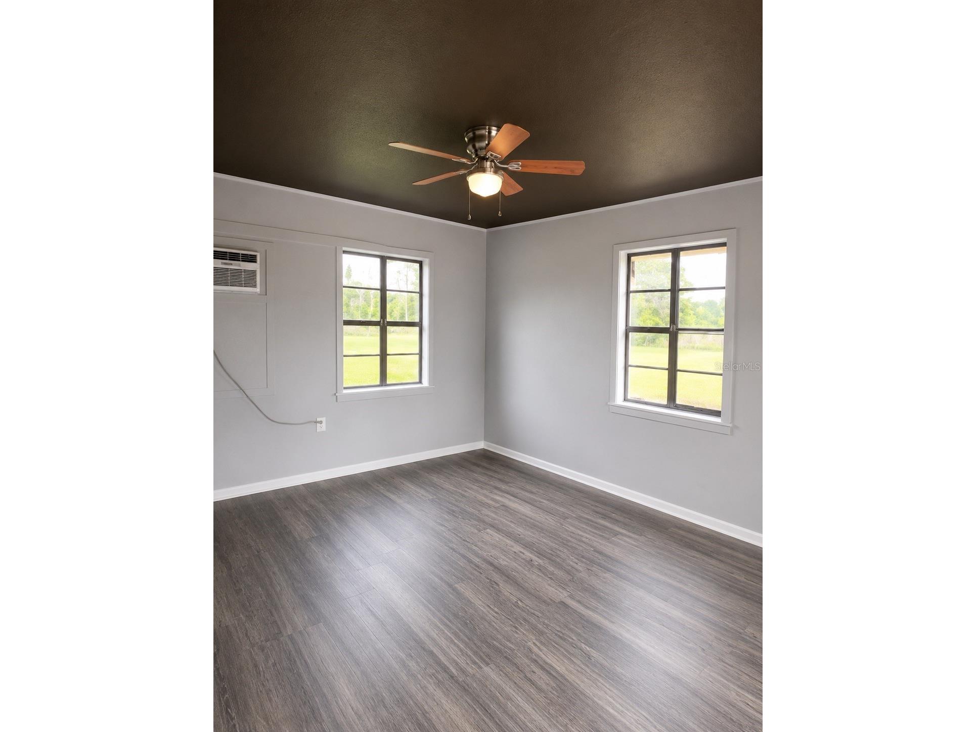 8010 SE Us Highway 301 #3B Hawthorne FL 32640 O6420666 image3