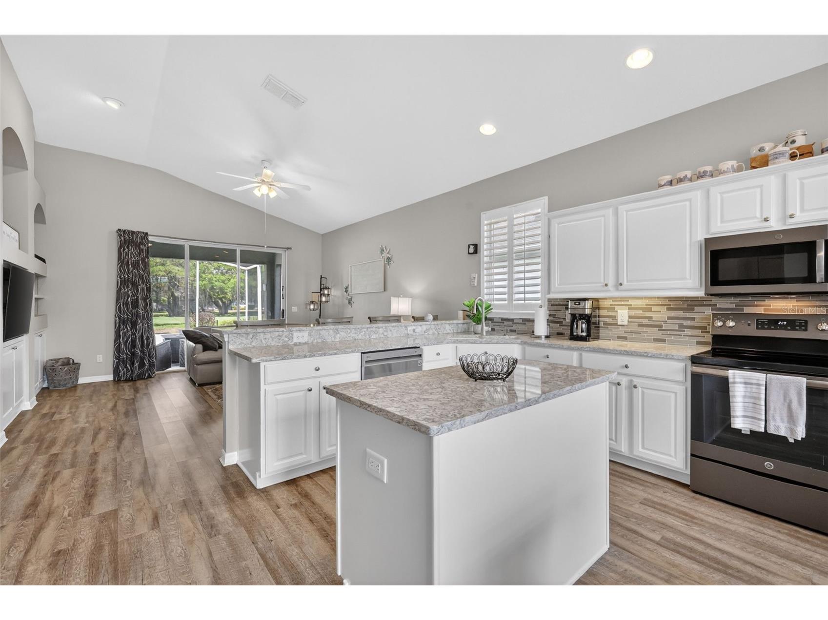 8011 Pine Hollow Drive Mount Dora FL 32757 G5111928 image17