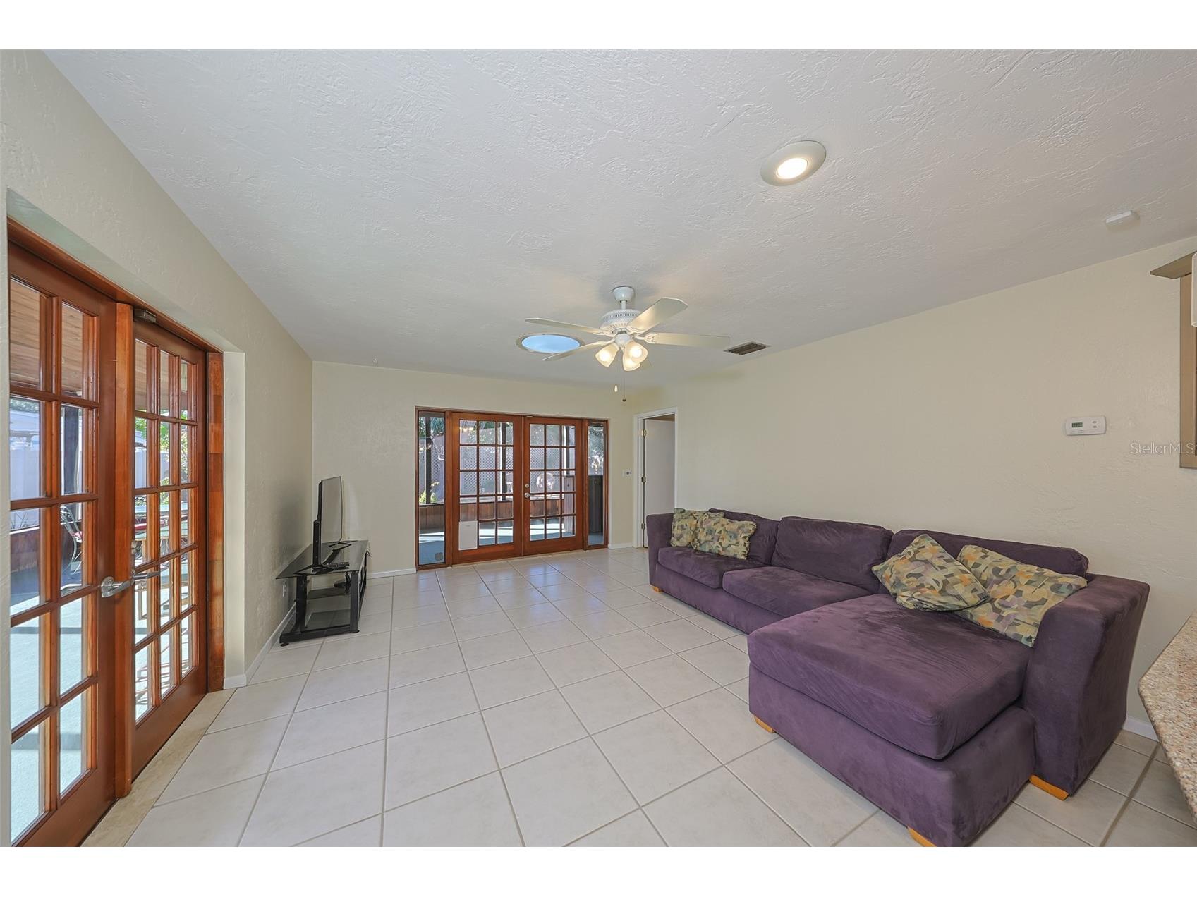 8012 26th Avenue N Saint Petersburg FL 33710 TB8428781 image10