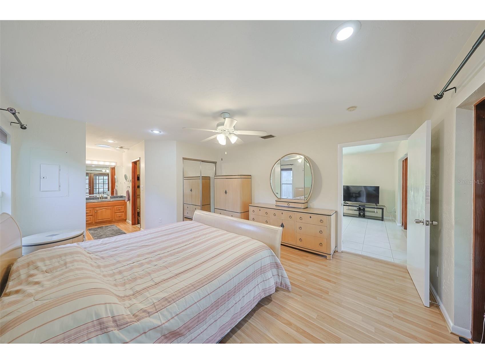 8012 26th Avenue N Saint Petersburg FL 33710 TB8428781 image15