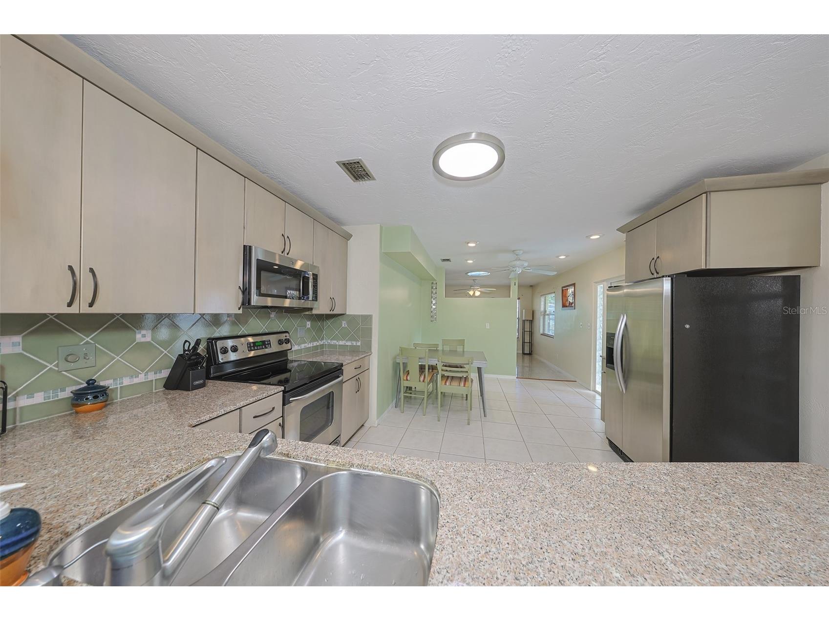 8012 26th Avenue N Saint Petersburg FL 33710 TB8428781 image8