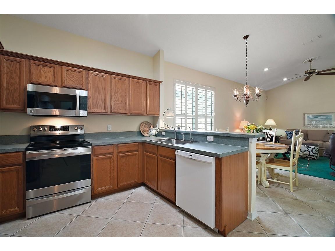8012 Saint James Way Mount Dora FL 32757 G5100747 image16
