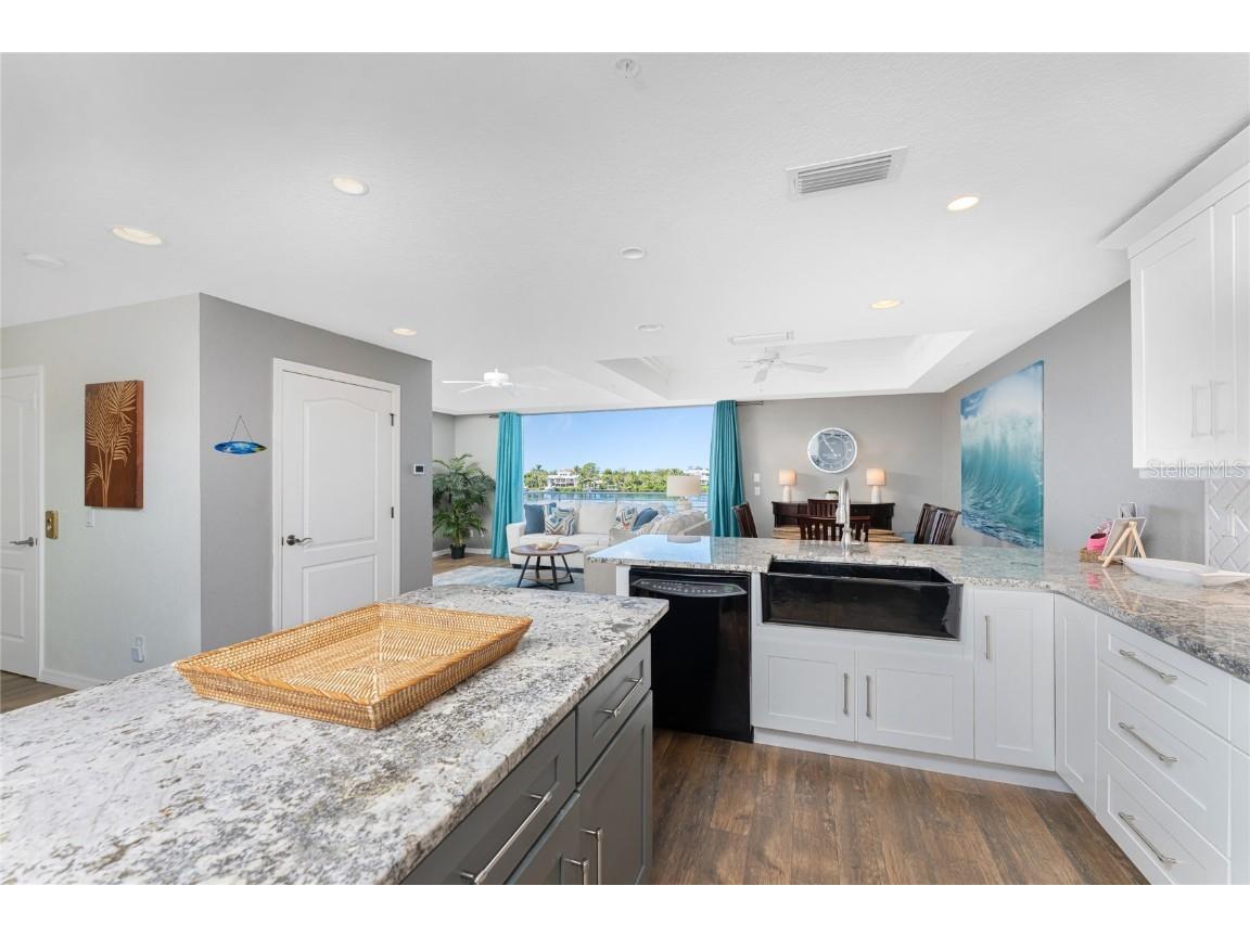 8013 Bay Pointe Drive Englewood FL 34224 D6139047 image10