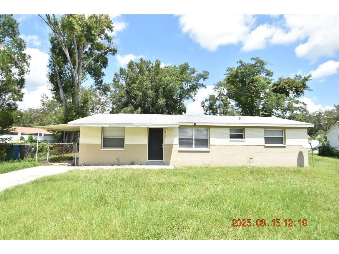 8013 Beechwood Place Tampa FL 33619 TB8424835 image1