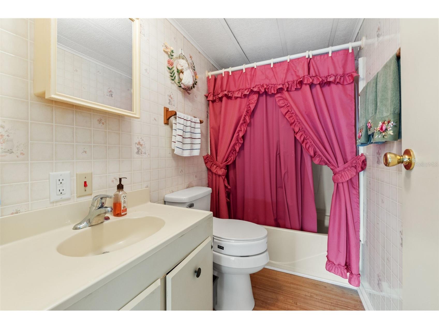 8013 Eastern Circle Drive Brooksville FL 34613 TB8463235 image13