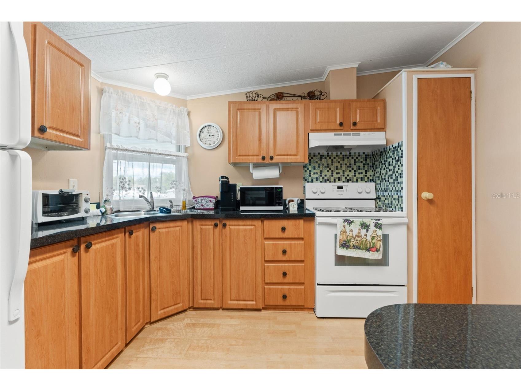 8013 Eastern Circle Drive Brooksville FL 34613 TB8463235 image8