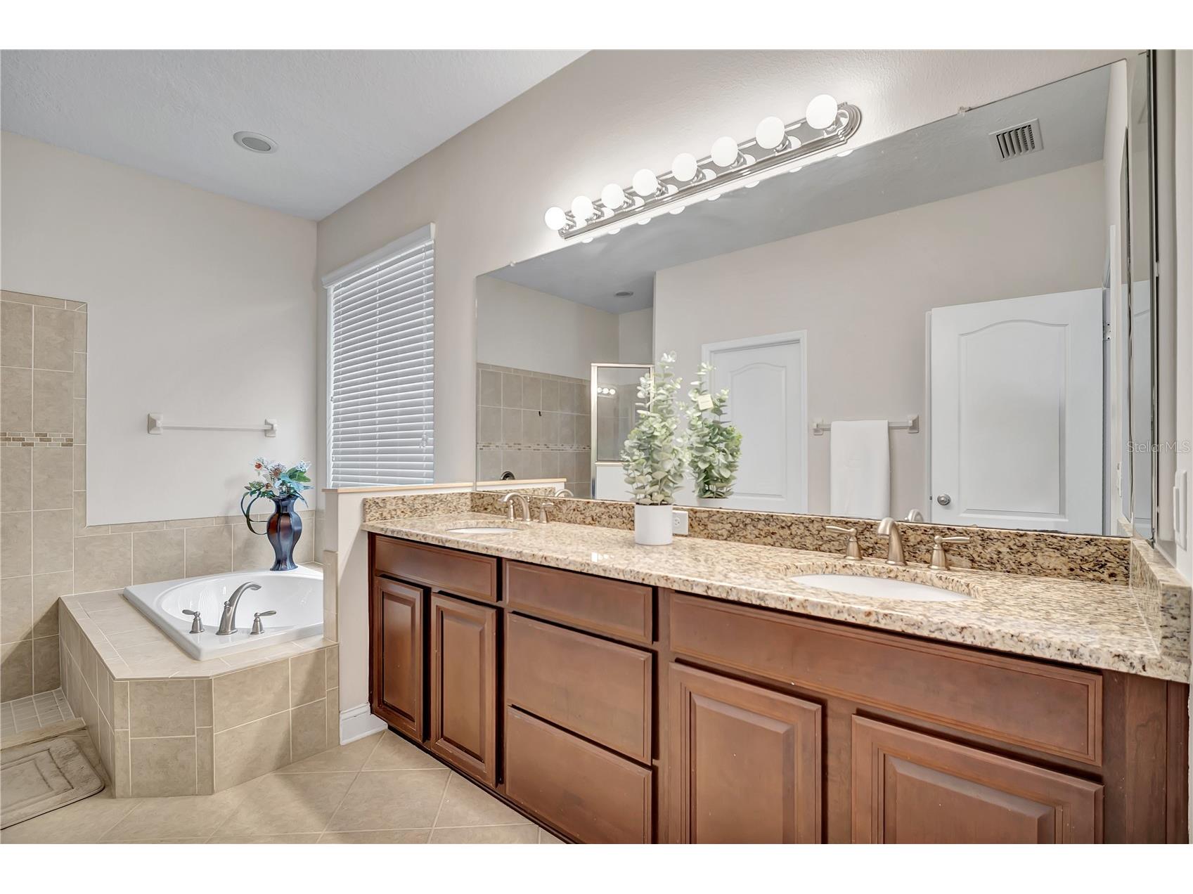 8013 Hampton Glen Drive Tampa FL 33647 TB8514725 image21