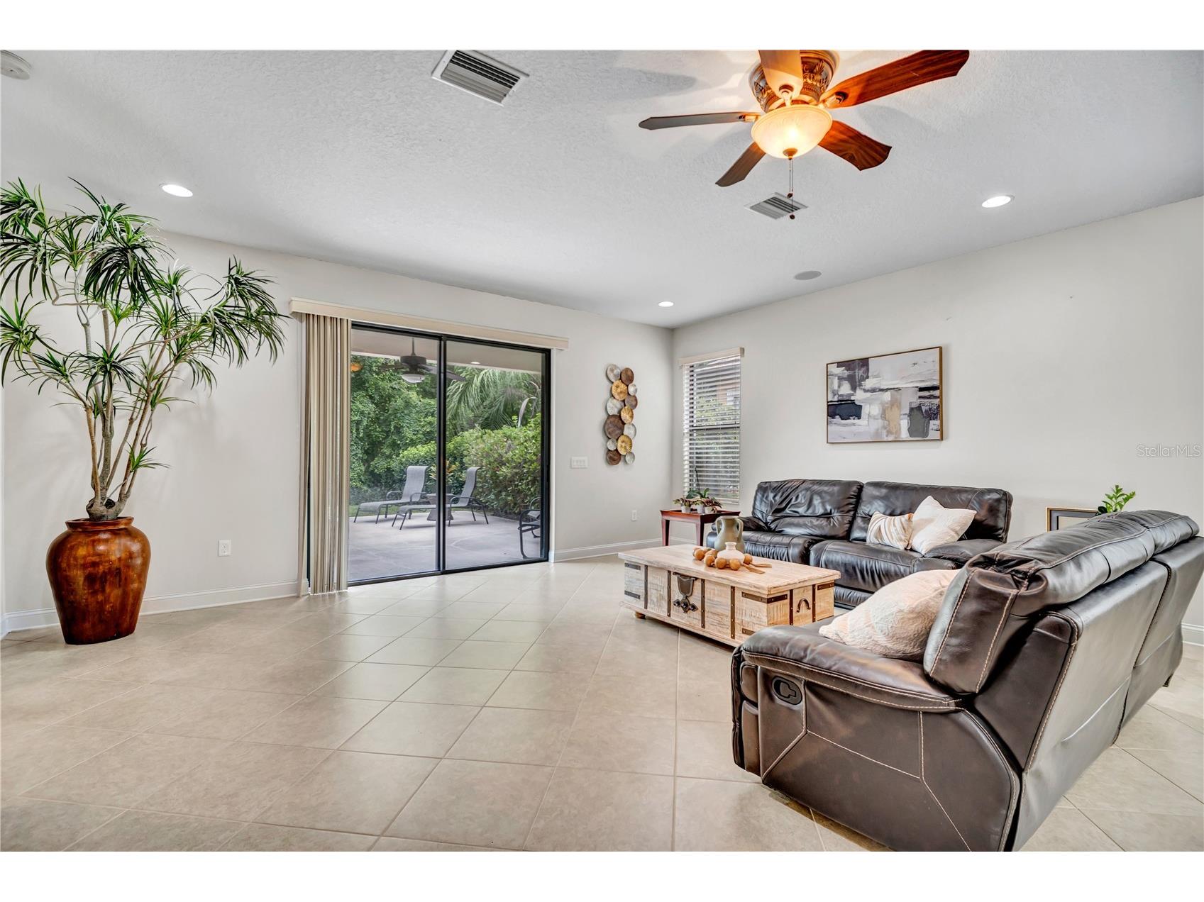 8013 Hampton Glen Drive Tampa FL 33647 TB8514725 image22