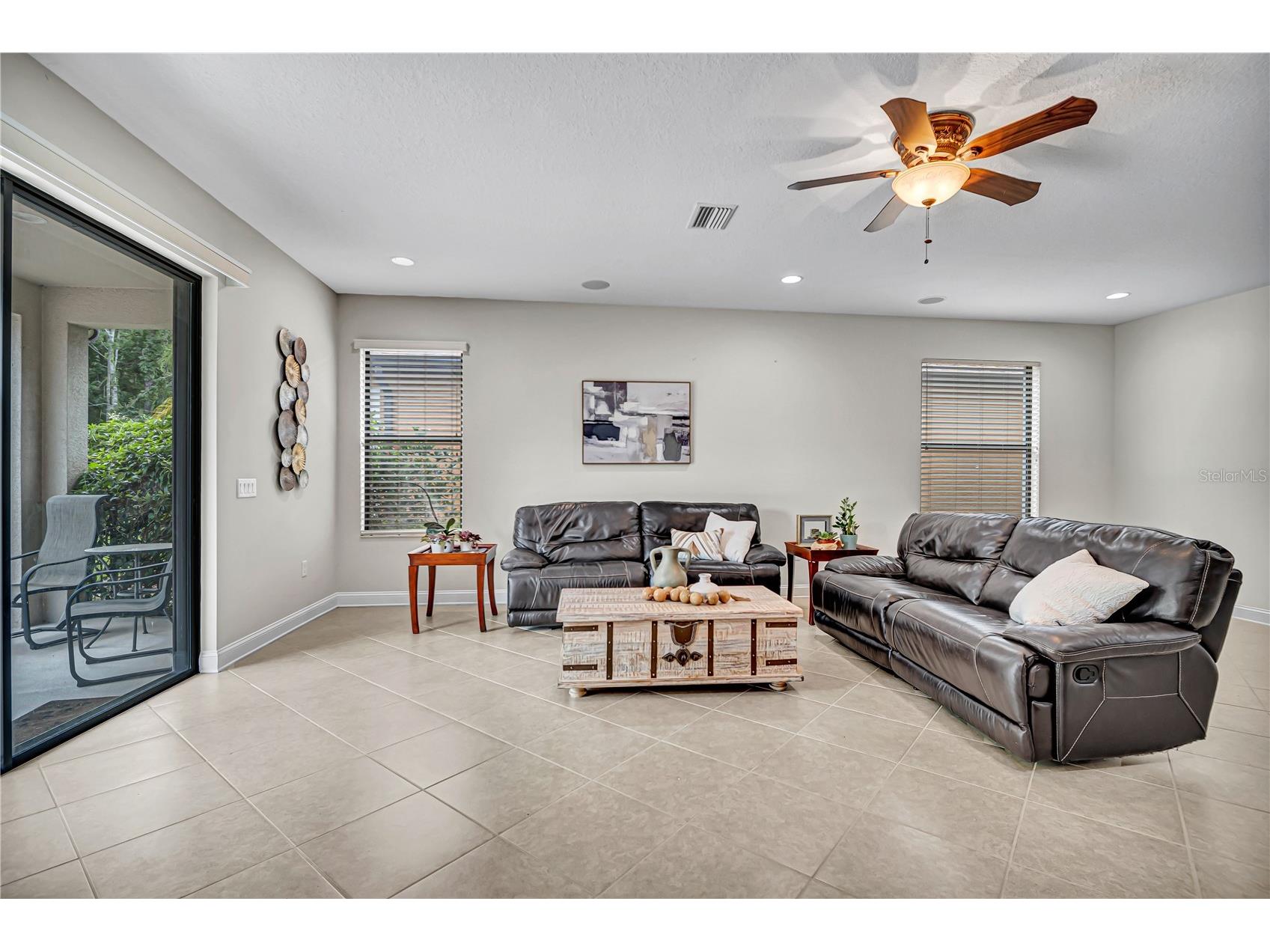 8013 Hampton Glen Drive Tampa FL 33647 TB8514725 image3