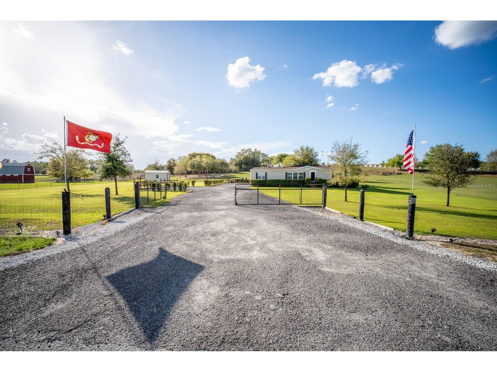 8013 Sergeant Pepper Dr Howey In The Hills FL 34737 - Blue Spring Lake G5109144 image1