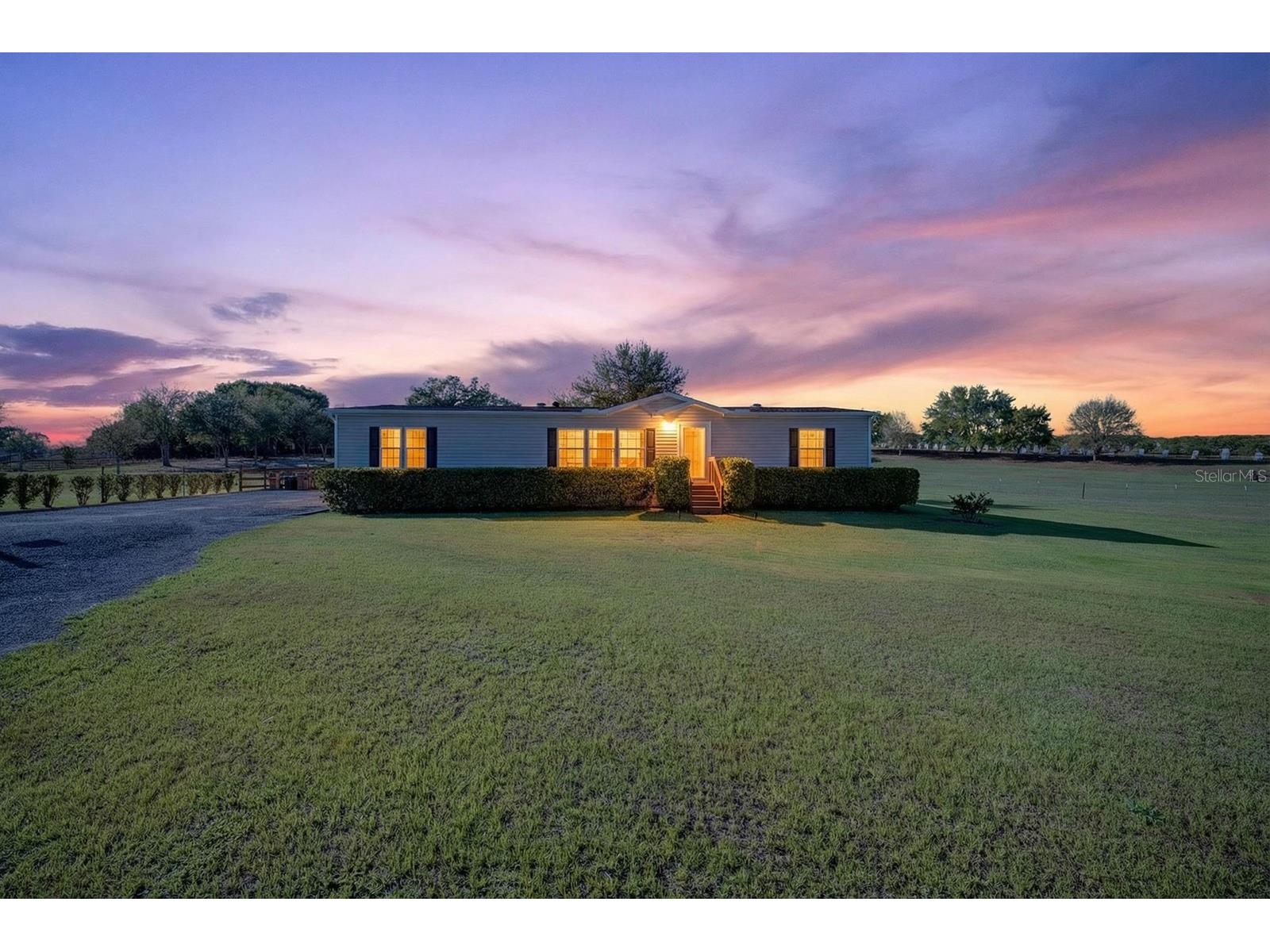 8013 Sergeant Pepper Dr Howey In The Hills FL 34737 - Blue Spring Lake G5109144 image2