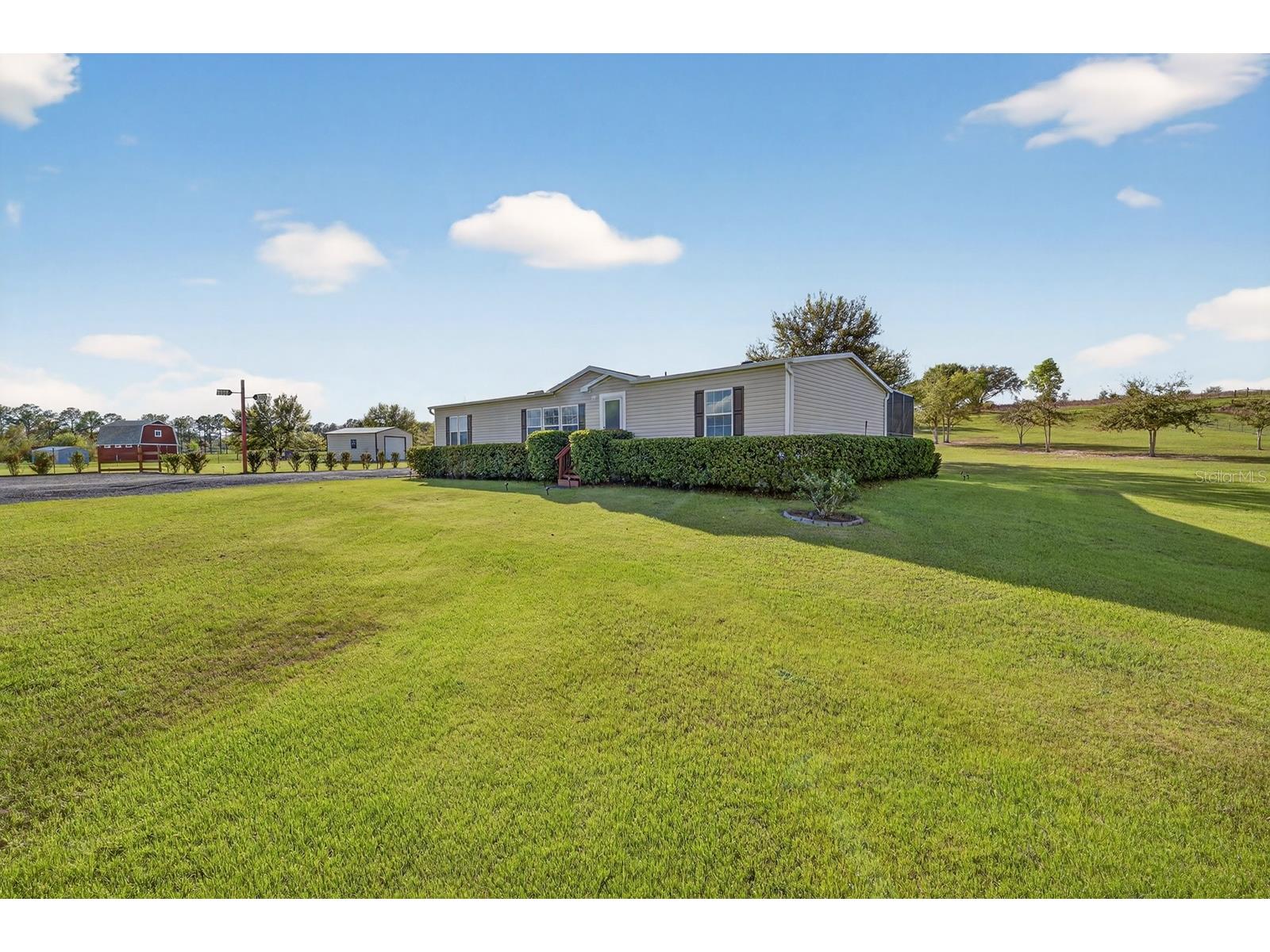 8013 Sergeant Pepper Dr Howey In The Hills FL 34737 - Blue Spring Lake G5109144 image4