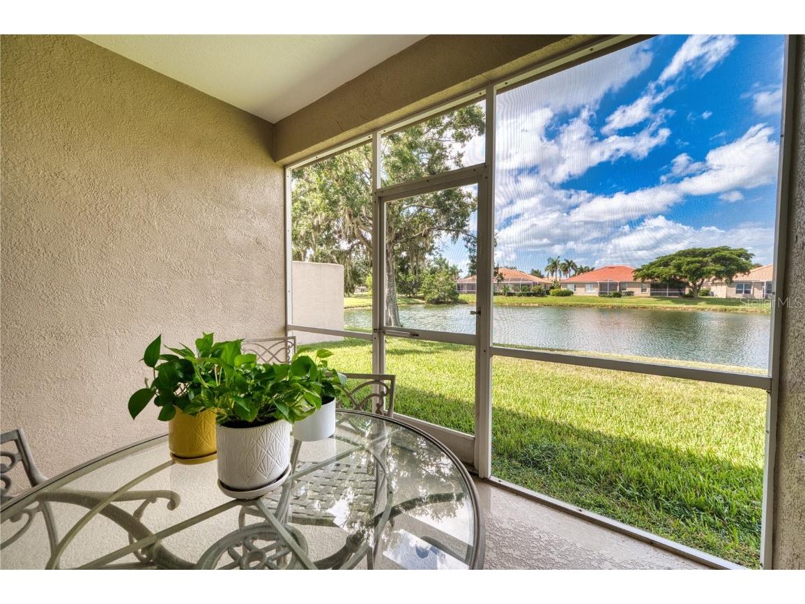 8014 Victoria Falls Circle Sarasota FL 34243 A4665402 image25