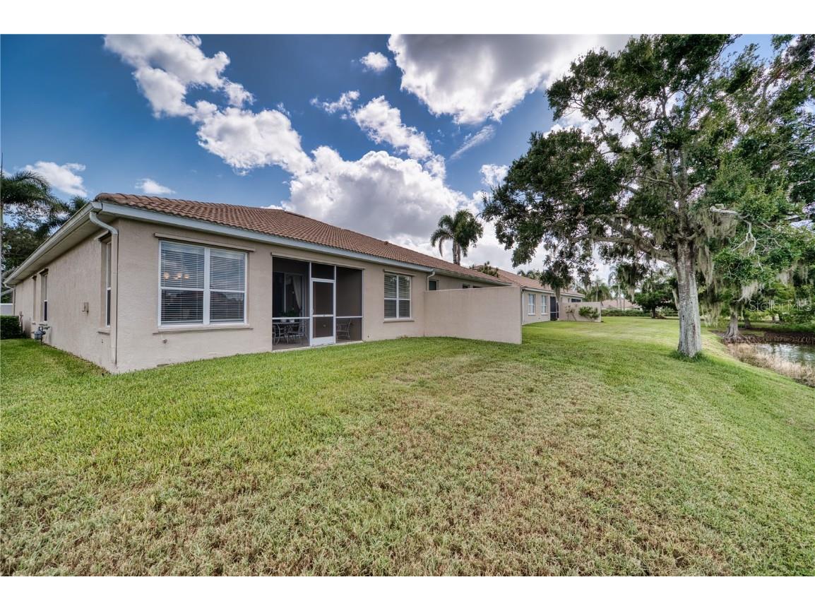 8014 Victoria Falls Circle Sarasota FL 34243 A4665402 image28