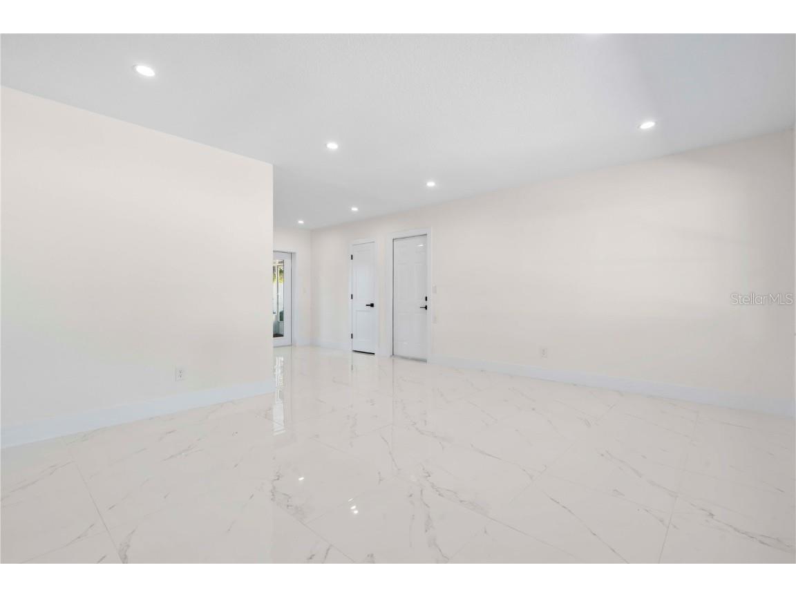 8014 W Comanche Avenue Tampa FL 33615 TB8396569 image13