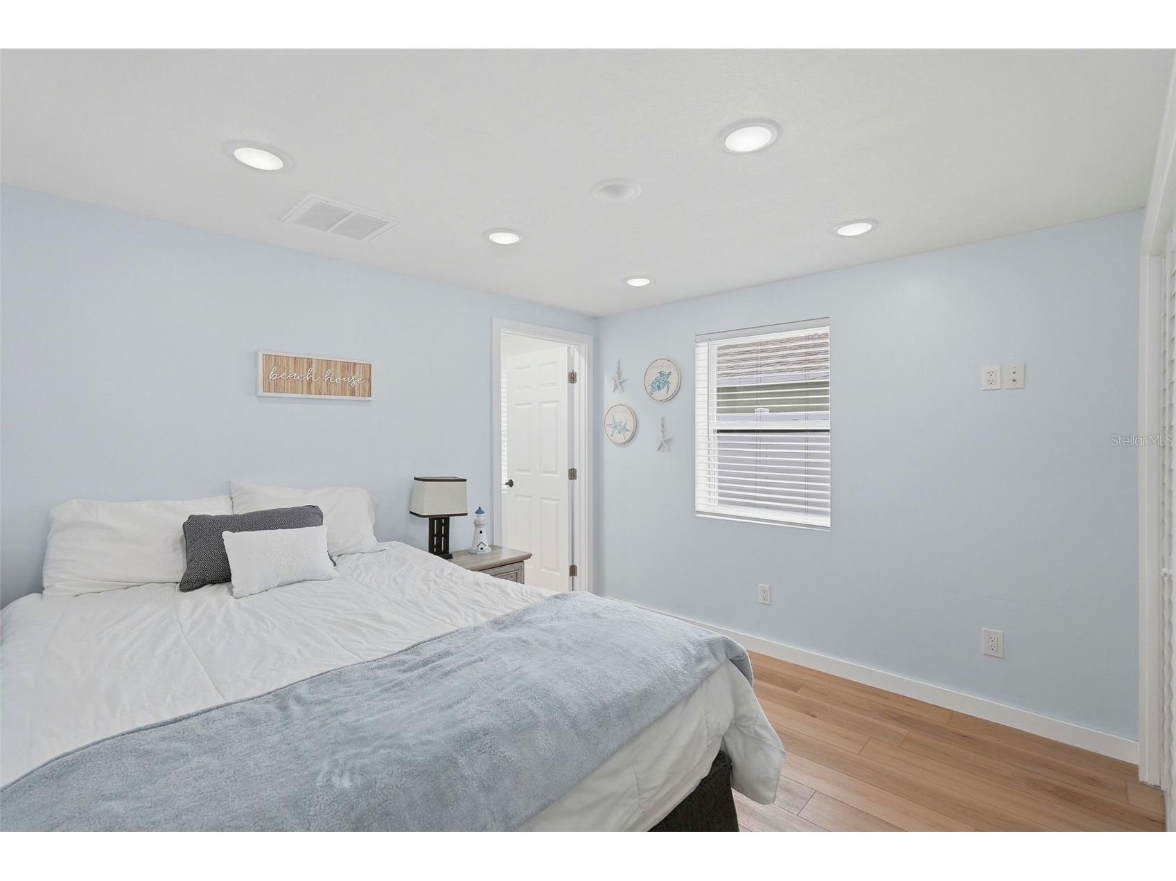 8015 28th Avenue N Saint Petersburg FL 33710 TB8509557 image22