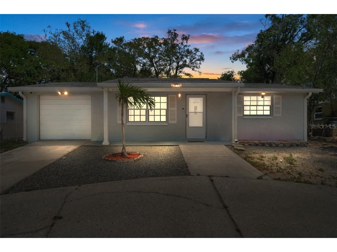 8015 Fox Hollow Drive Port Richey FL 34668 W7854758 image1