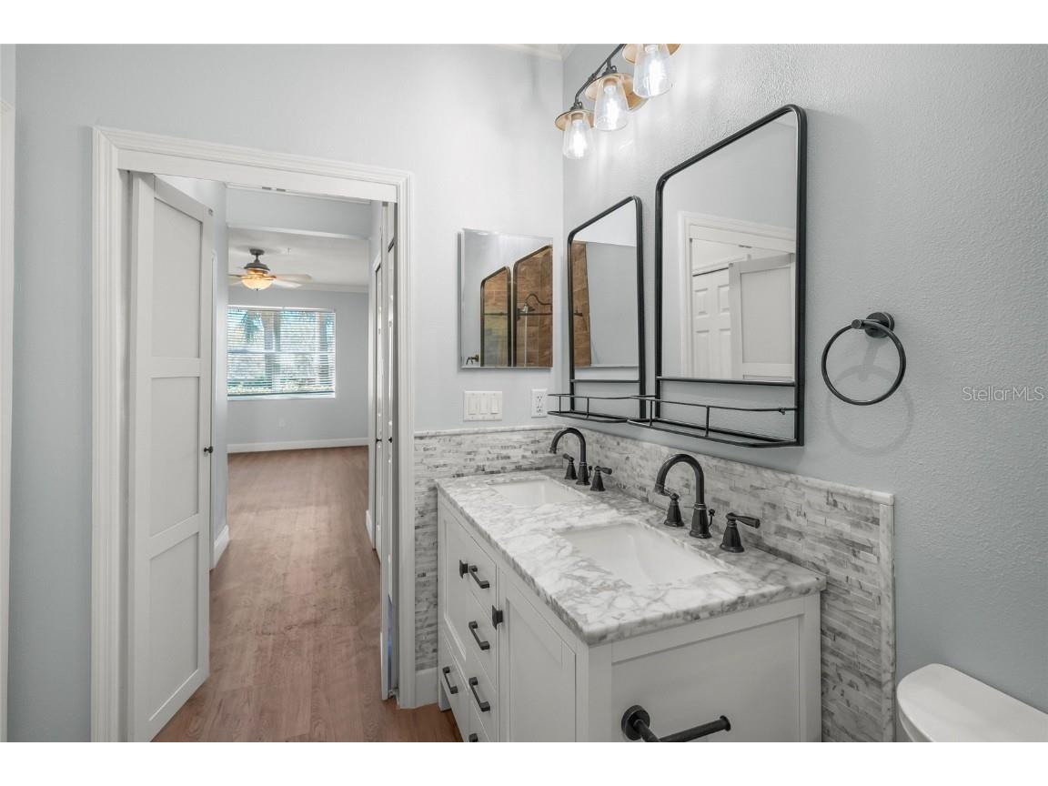 8015 Limestone Lane #15-101 Sarasota FL 34233 A4677096 image16