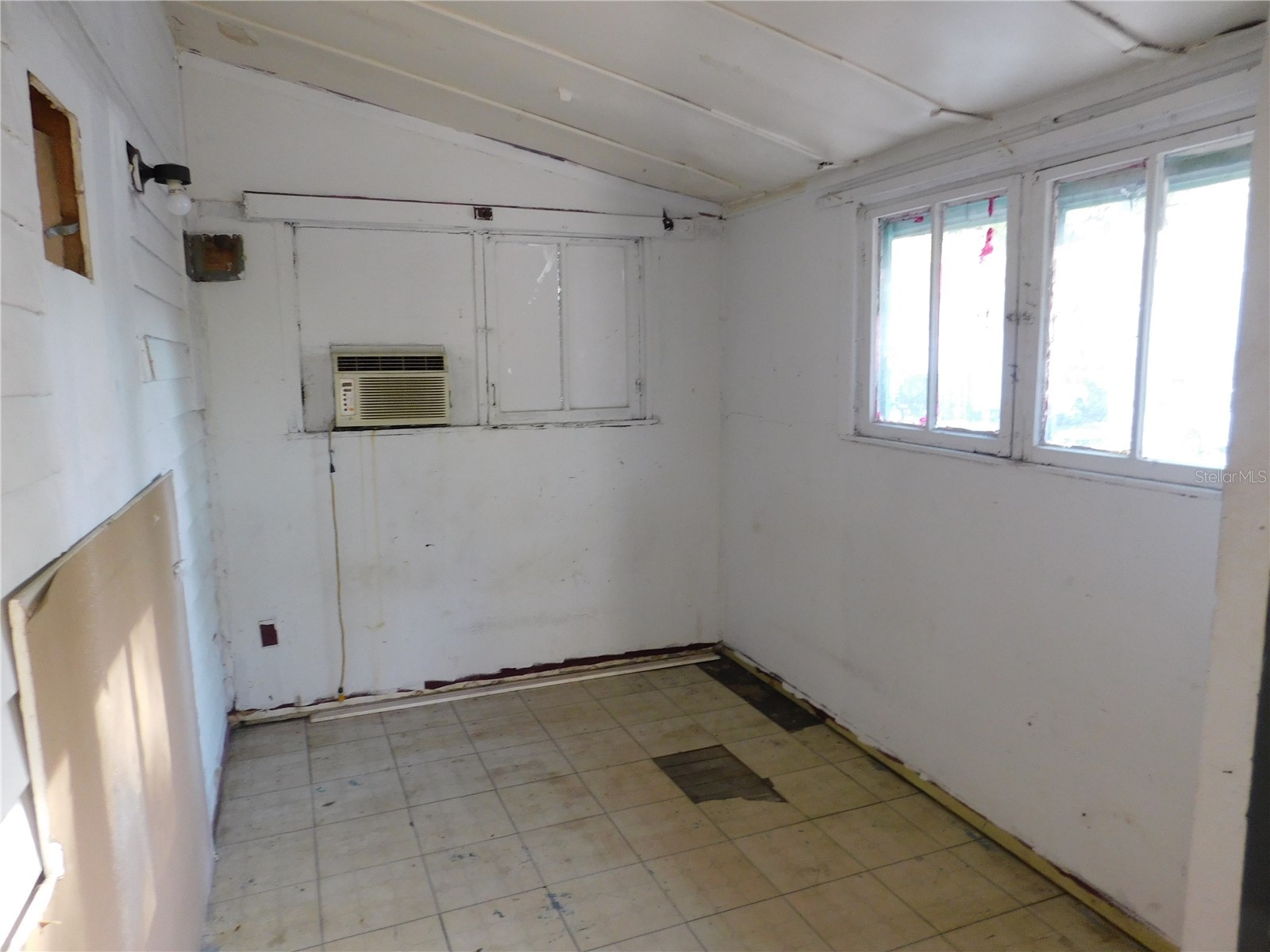 8015 N 11th Street Tampa FL 33604 TB8490931 image4