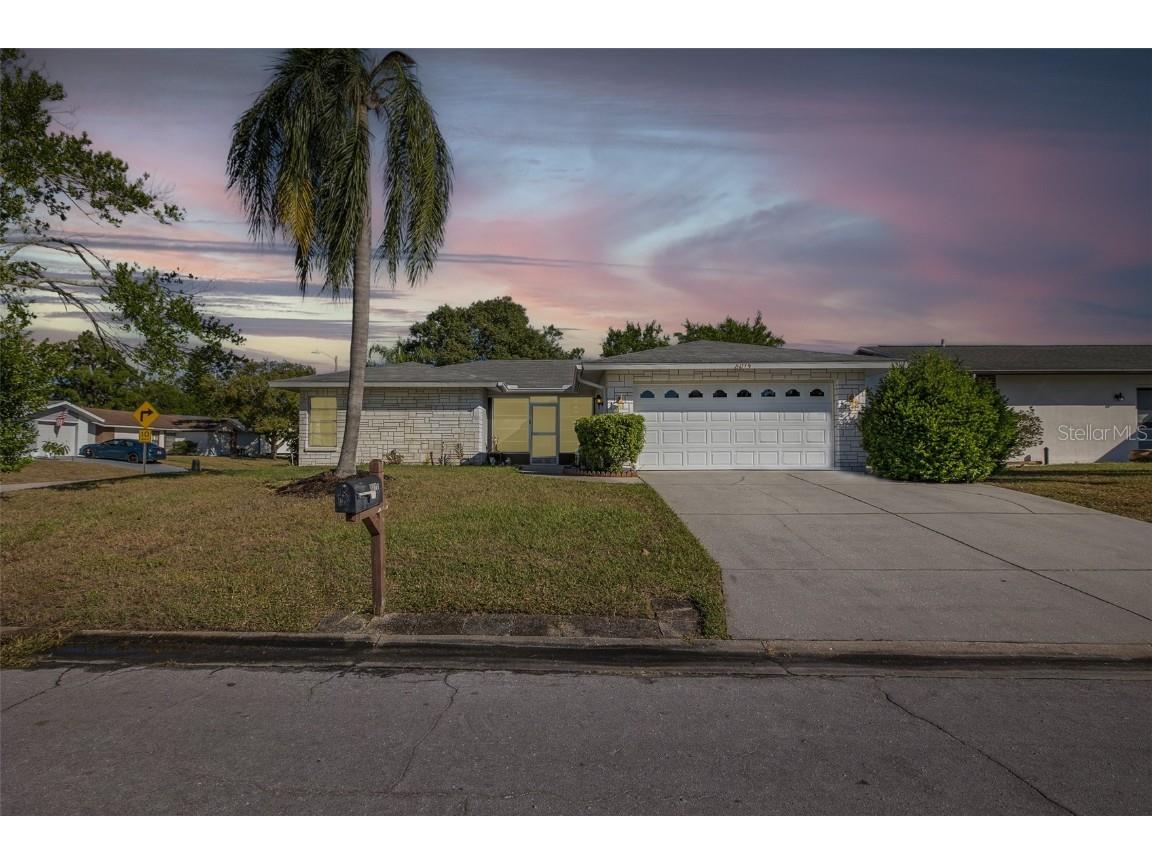 8015 San Fernando Drive Port Richey FL 34668 W7879839 image1