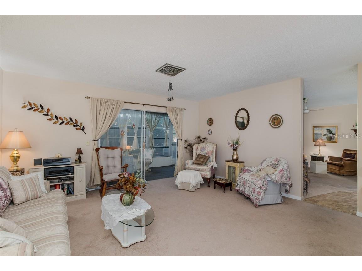 8015 San Fernando Drive Port Richey FL 34668 W7879839 image10