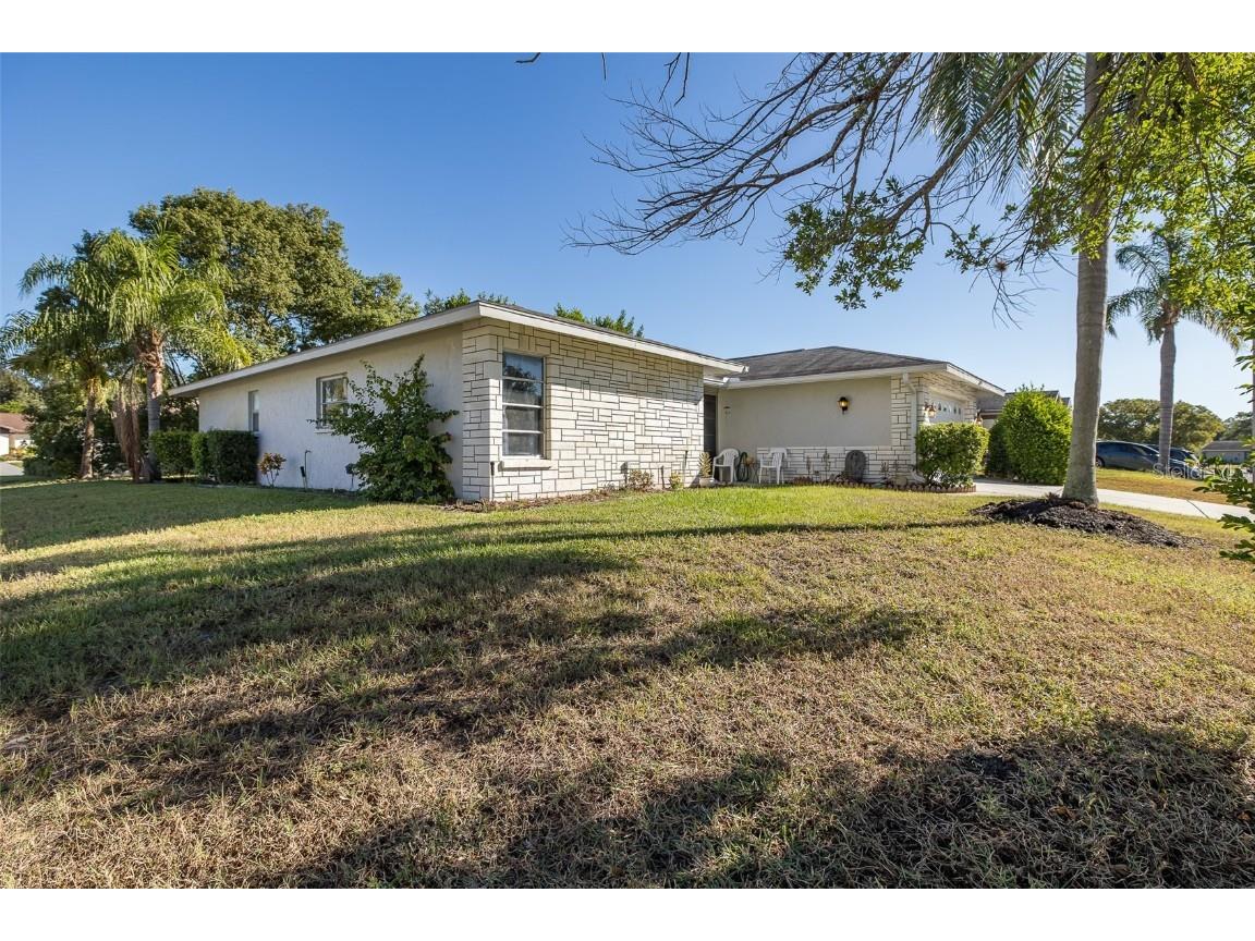 8015 San Fernando Drive Port Richey FL 34668 W7879839 image23