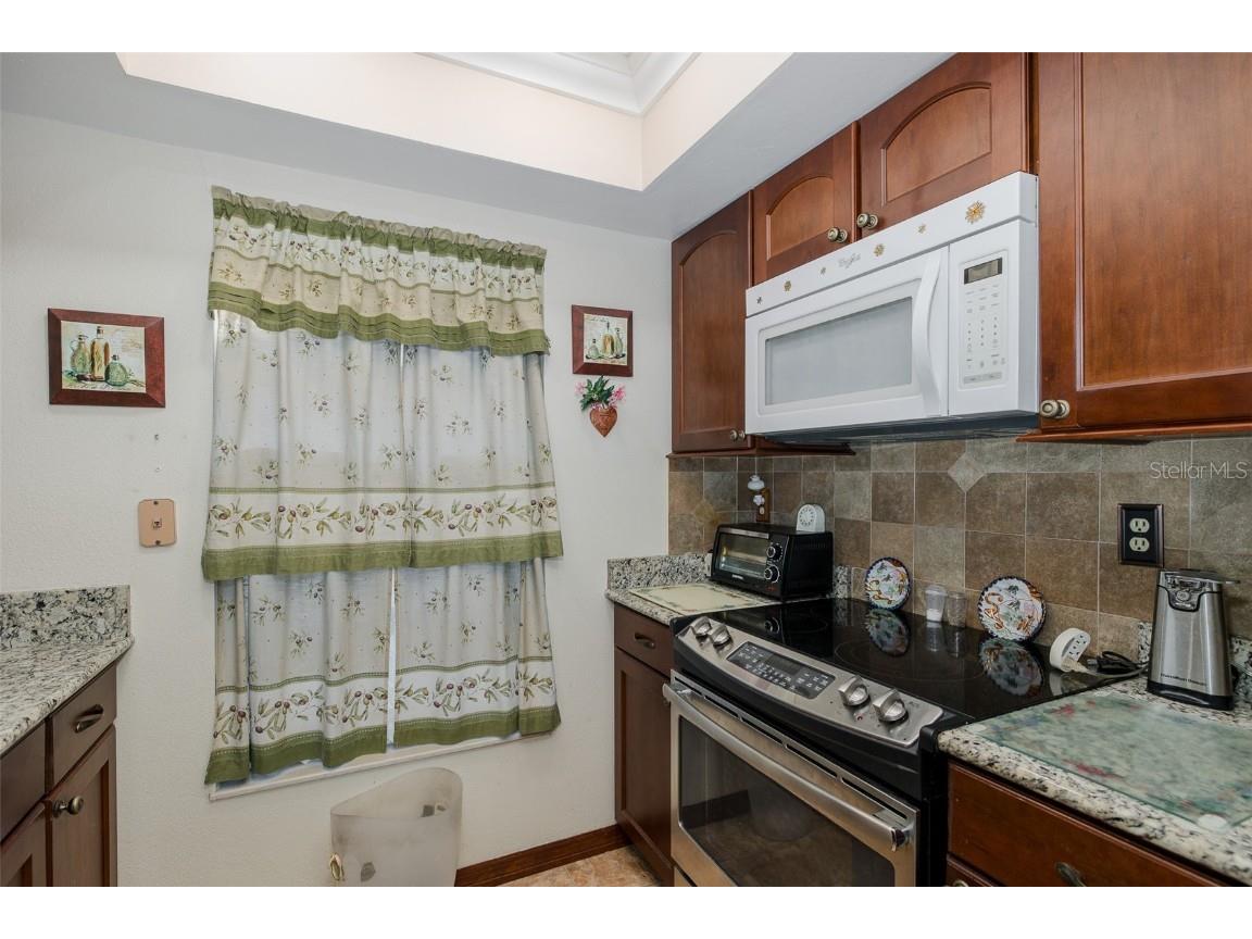 8015 San Fernando Drive Port Richey FL 34668 W7879839 image31