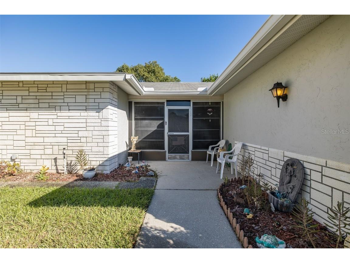 8015 San Fernando Drive Port Richey FL 34668 W7879839 image7