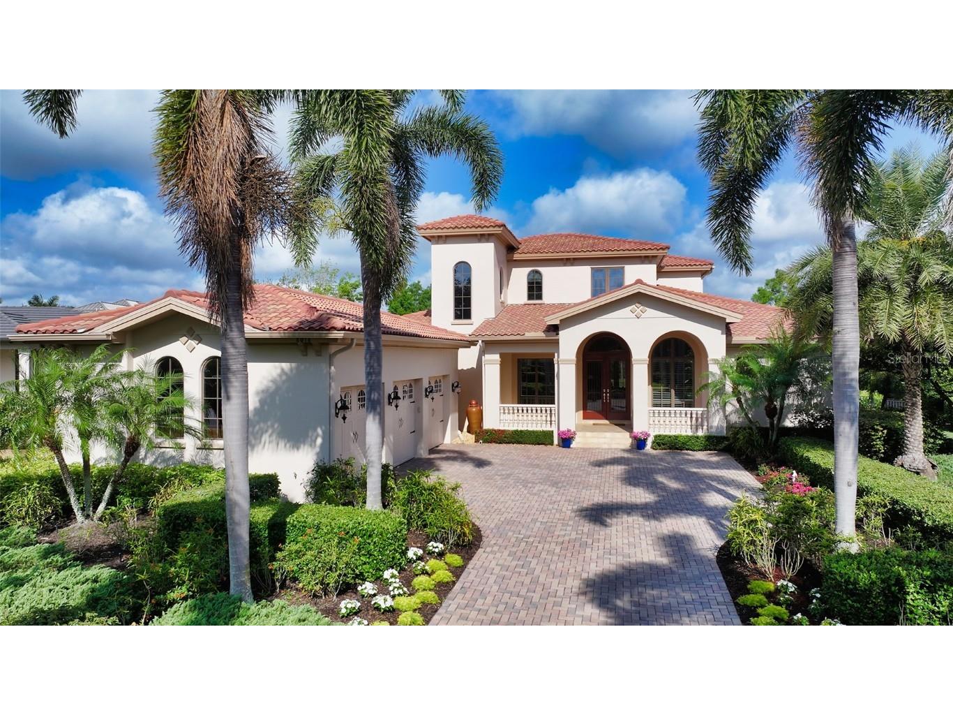 8016 Bounty Lane Bradenton FL 34202 A4651588 image1